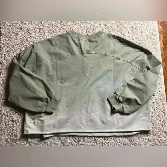 Women’s Lululemon Size XS/S LA Oversized Boxy Crew NWT - Picture 4 of 7